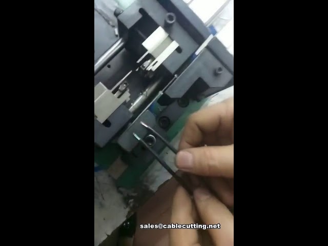 Máy tuốt vỏ cáp đa lõi tự động, máy bóc vỏ cách điện khí nén chuyên dụng