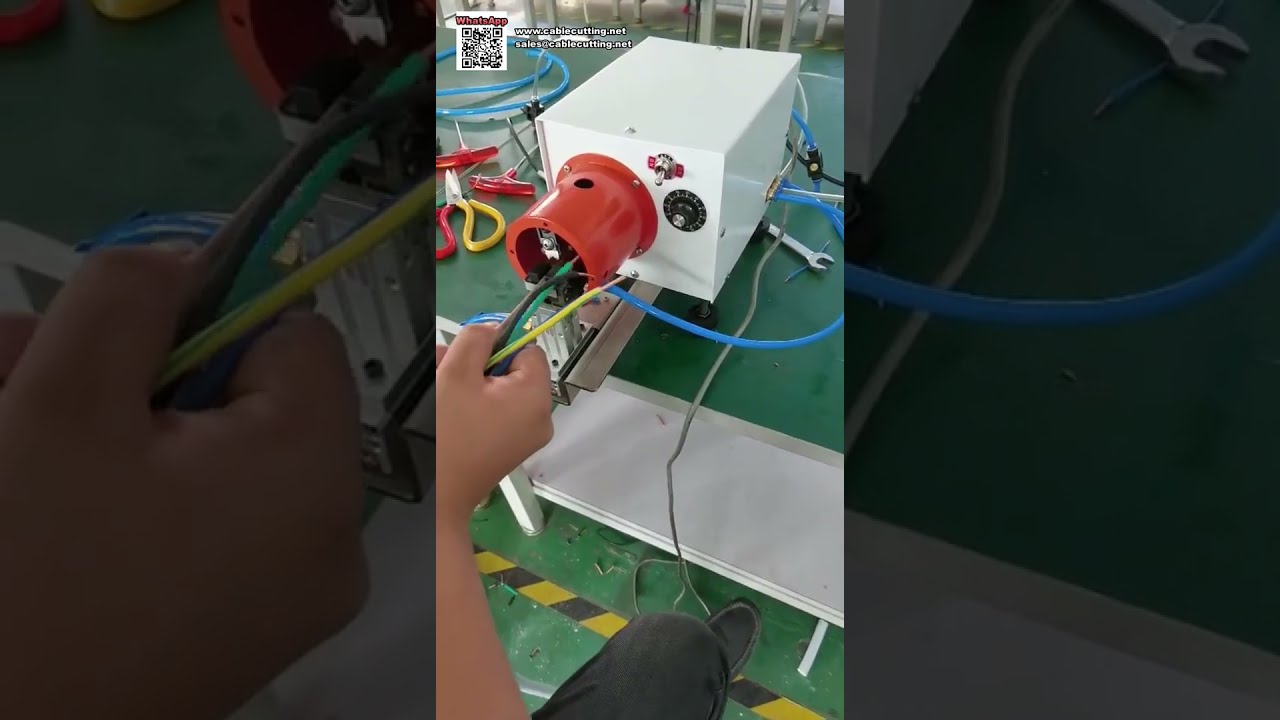 Máy tuốt và xoắn dây tự động — Tuốt và xoắn trong một chu kỳ