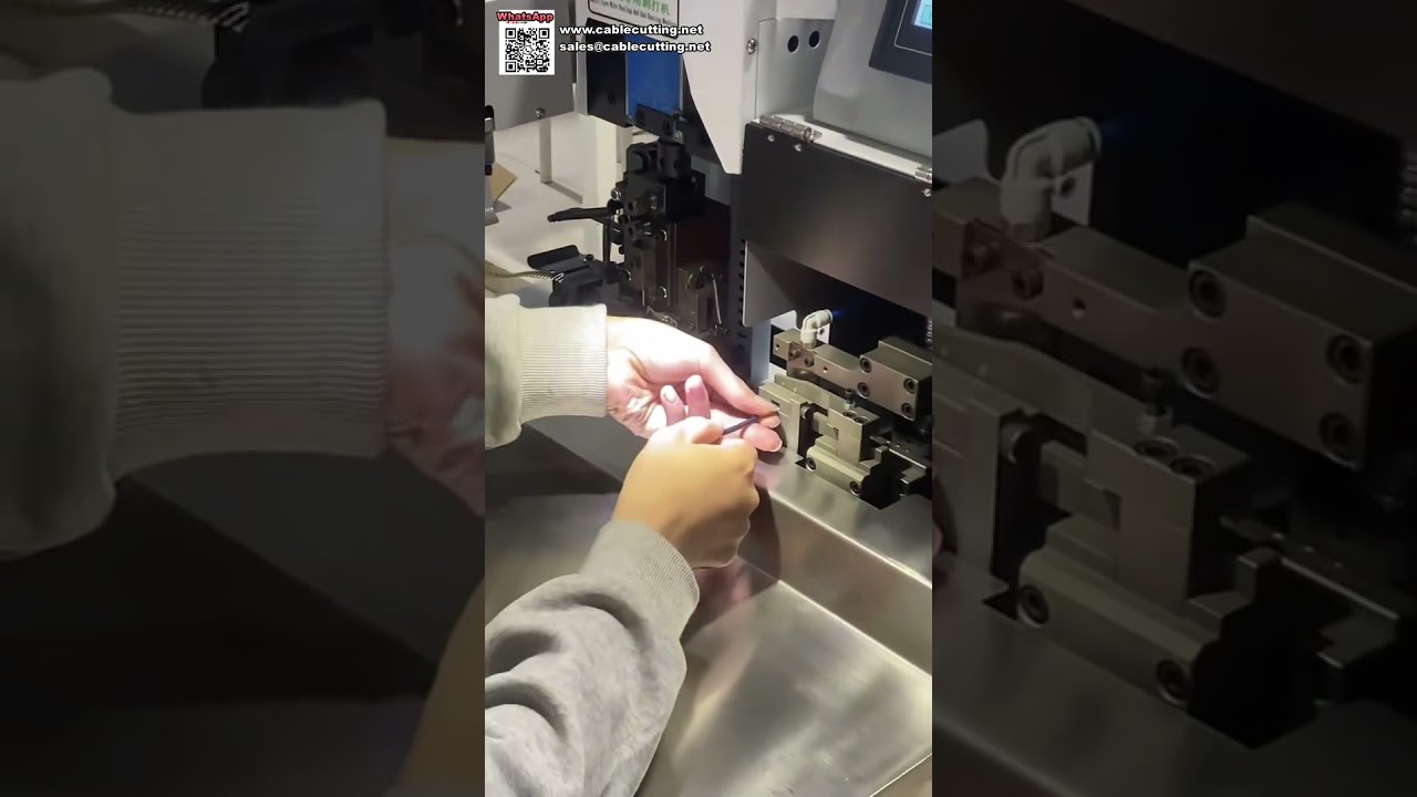 Máy tuốt vỏ và bấm cos dây nhiều lõi chính xác, vận hành bó dây dễ dàng cho người mới bắt đầu