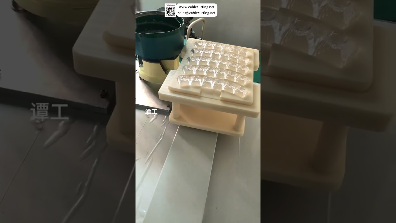 Máy lắp ráp tự động khung chụp đèn  Tự động hóa công nghiệp nhà máy  Hiệu suất cao