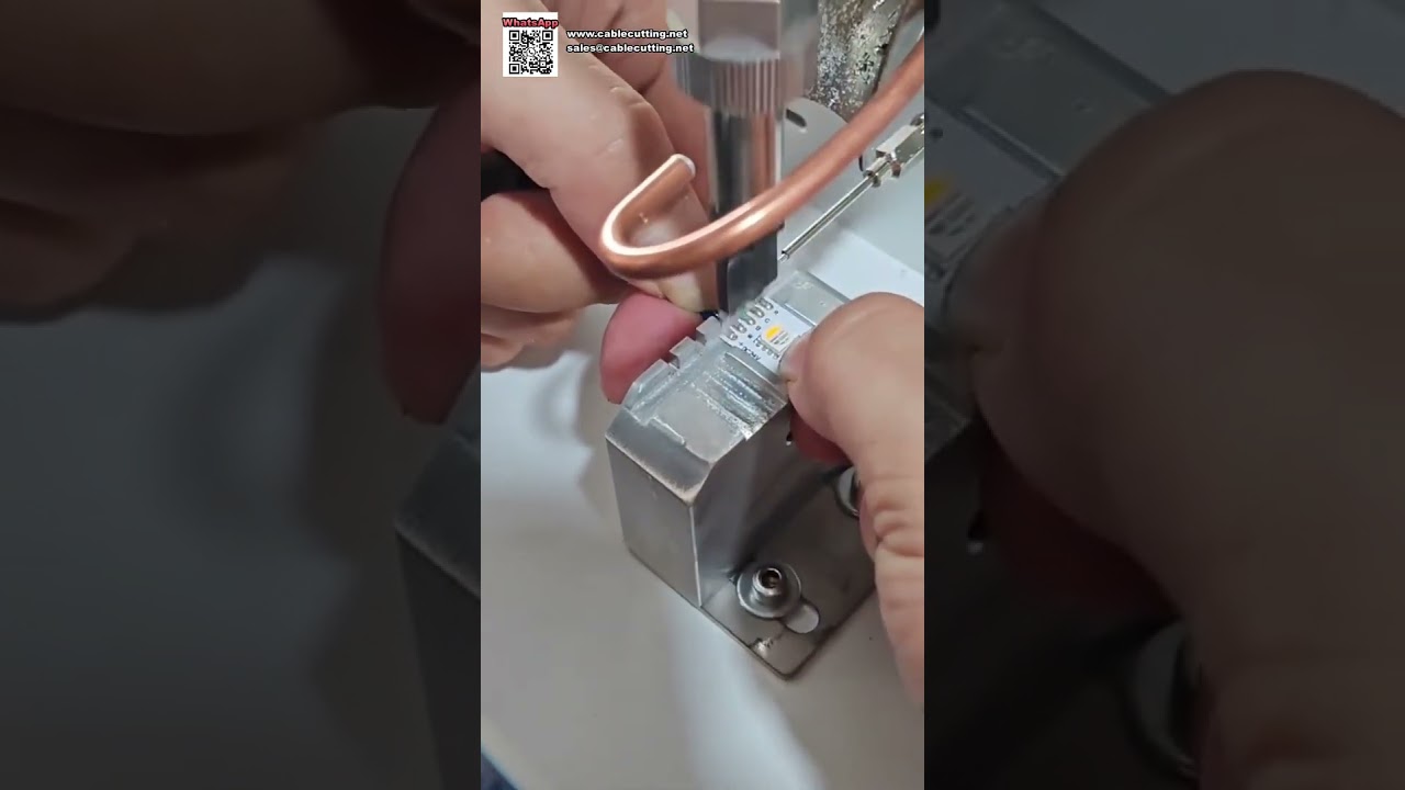 Máy hàn thanh LED 5 lõi — Hàn nhiều điểm bán tự động