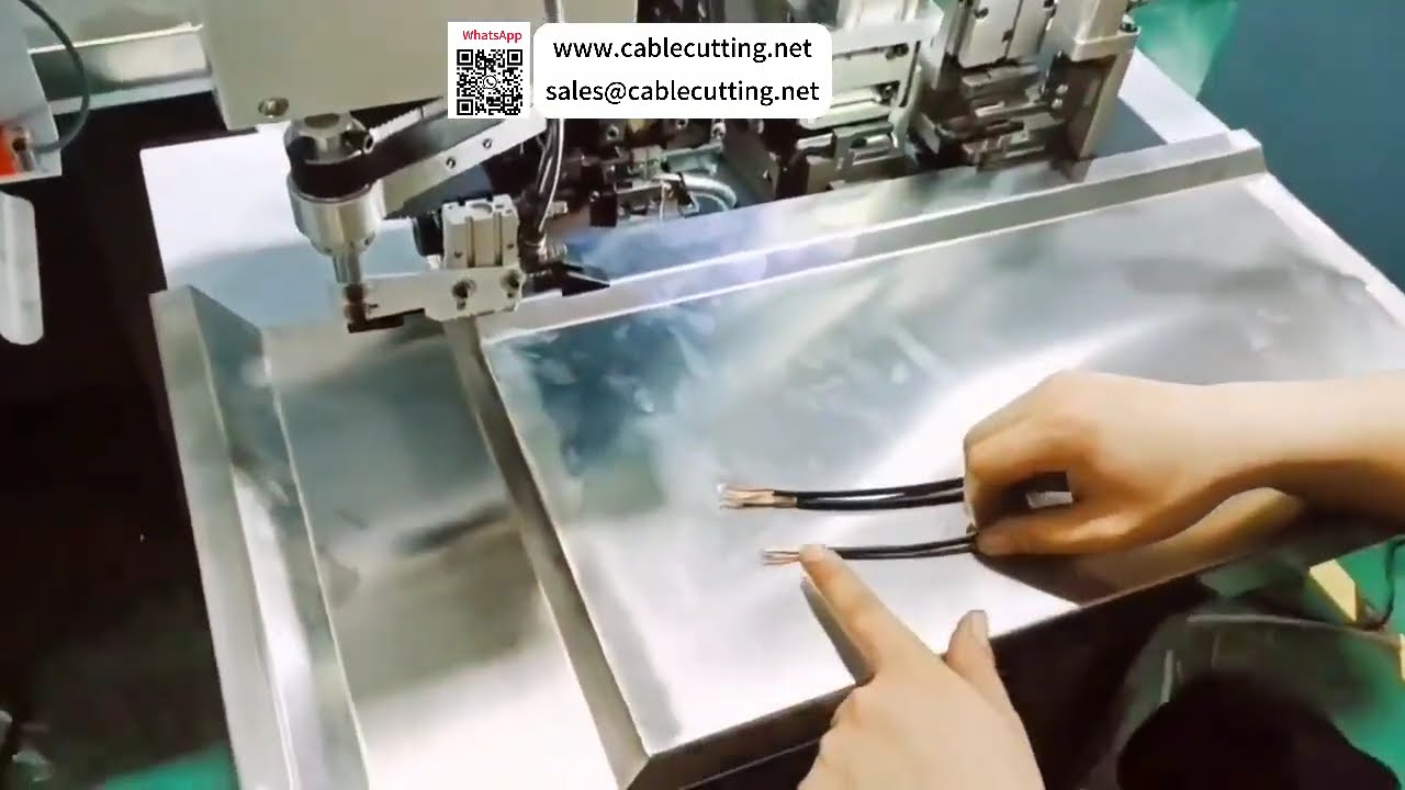 Máy tuốt vỏ cáp tròn và bấm đầu cos — tuốt và bấm trong một lượt