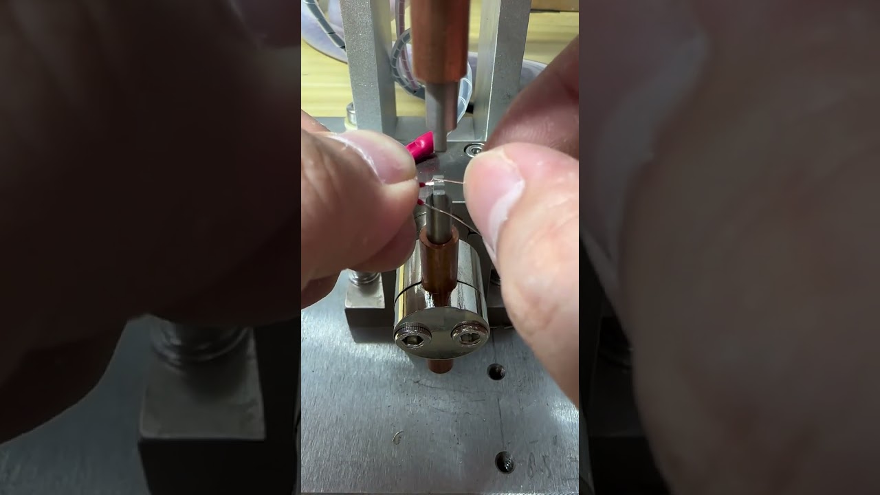 Hàn dây điện an toàn tạo hình một bước với thiết bị hàn điện trở chuyên nghiệp