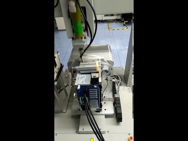 Máy vặn ốc vít xoay tự động - Tối ưu hóa dây chuyền lắp ráp chính xác
